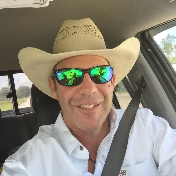 Meet your Posher, Craig - Picture 2 of 4